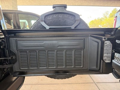 2022 Jeep Wrangler Unlimited Sahara Altitude
