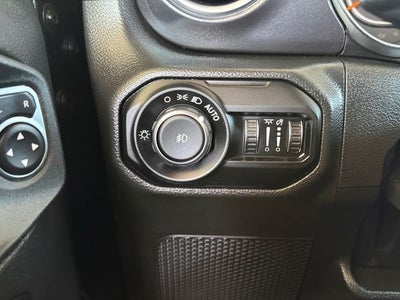 2022 Jeep Wrangler Unlimited Sahara Altitude