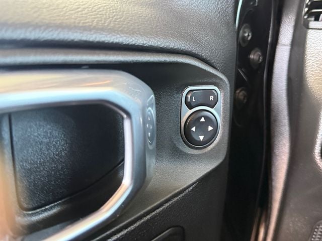 2022 Jeep Wrangler Unlimited Sahara Altitude
