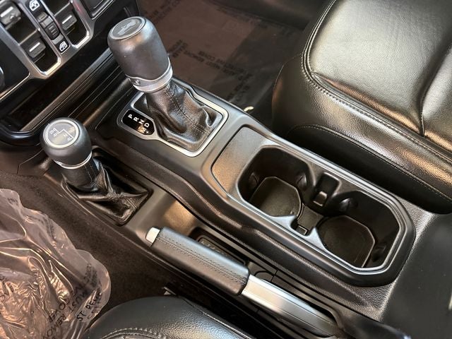 2022 Jeep Wrangler Unlimited Sahara Altitude