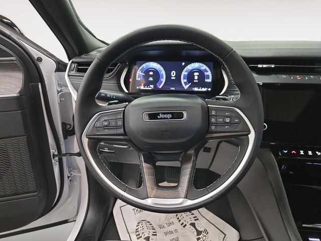 2026 Jeep Grand Cherokee Altitude