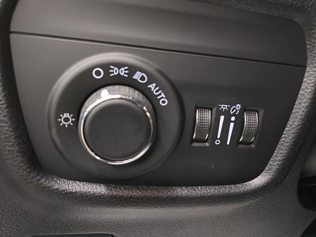 2026 Jeep Grand Cherokee Altitude