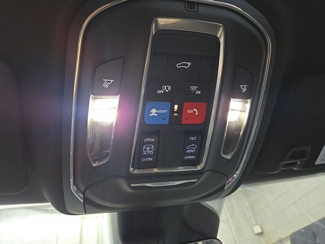 2026 Jeep Grand Cherokee Altitude