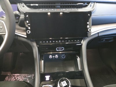 2027 Jeep Grand Cherokee Laredo Altitude