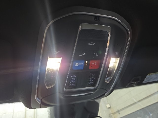 2027 Jeep Grand Cherokee Laredo Altitude