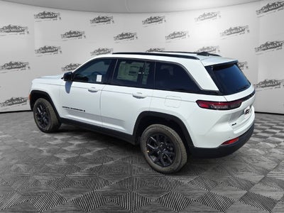 2027 Jeep Grand Cherokee Laredo Altitude