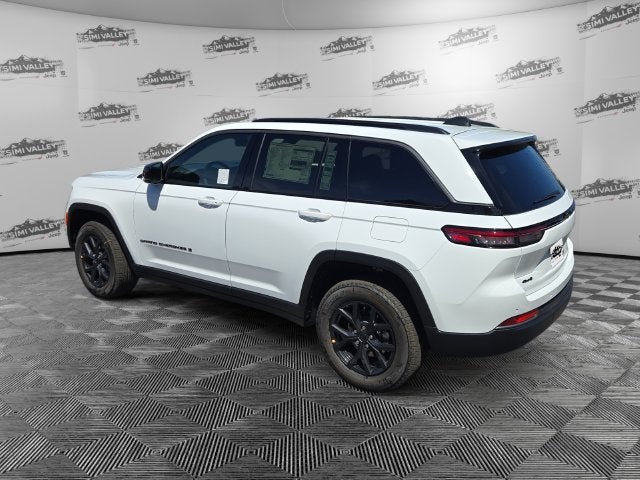 2027 Jeep Grand Cherokee Laredo Altitude