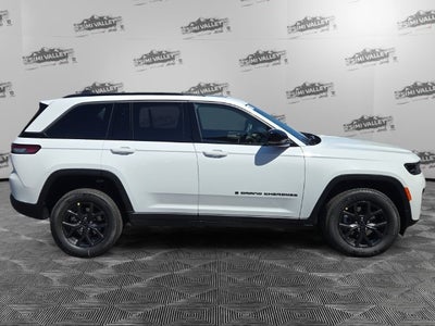 2027 Jeep Grand Cherokee Laredo Altitude