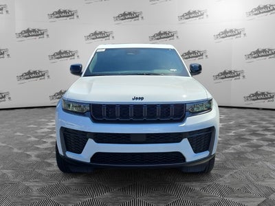2027 Jeep Grand Cherokee Laredo Altitude