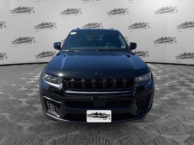 2026 Jeep Grand Cherokee Laredo Altitude