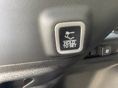 2027 Jeep Grand Cherokee Laredo Altitude