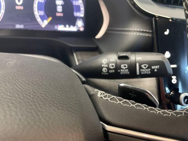 2026 Jeep Grand Cherokee Laredo Altitude