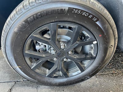 2026 Jeep Grand Cherokee Laredo Altitude