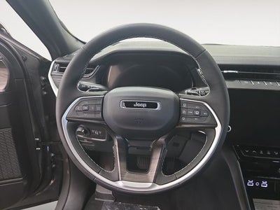2027 Jeep Grand Cherokee Laredo Altitude