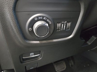 2027 Jeep Grand Cherokee Laredo Altitude