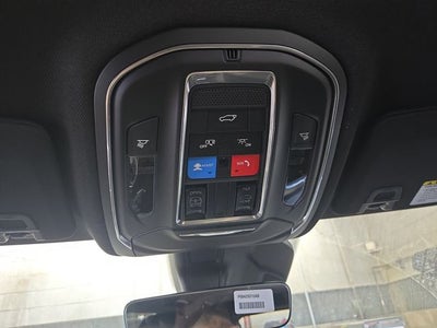 2027 Jeep Grand Cherokee Laredo Altitude