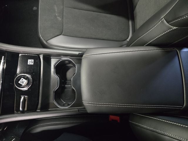 2027 Jeep Grand Cherokee Laredo Altitude