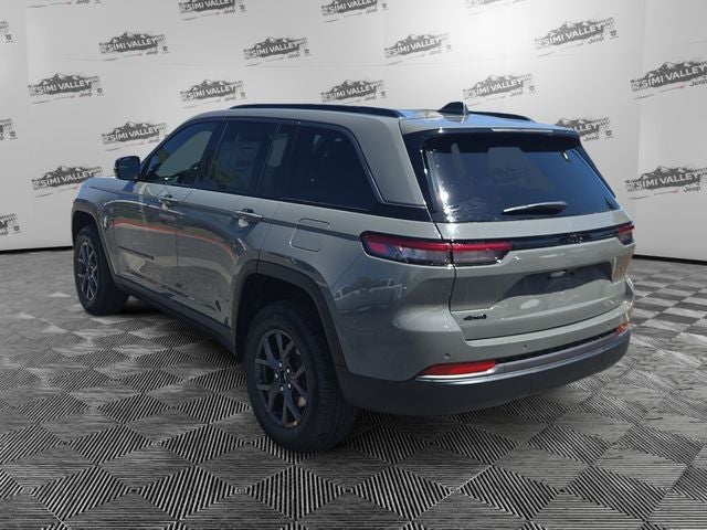 2027 Jeep Grand Cherokee Laredo Altitude