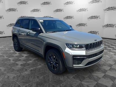 2027 Jeep Grand Cherokee Laredo Altitude