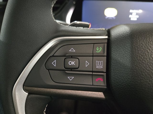 2027 Jeep Grand Cherokee Laredo Altitude