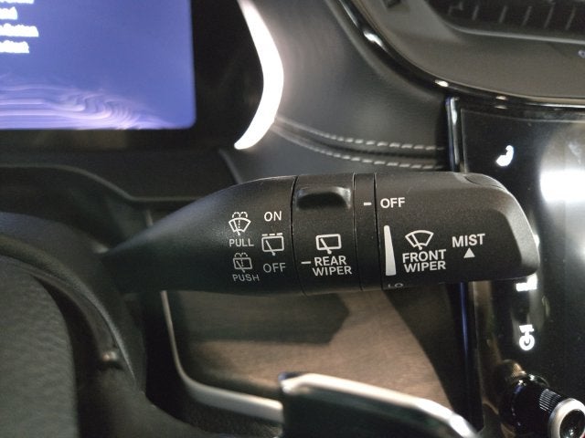 2027 Jeep Grand Cherokee Laredo Altitude