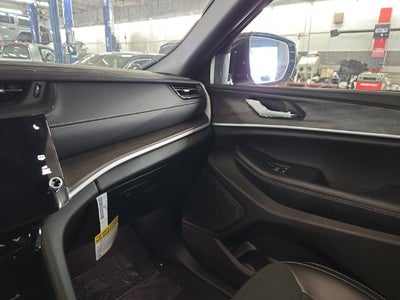 2027 Jeep Grand Cherokee Laredo Altitude