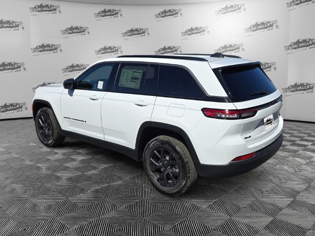 2027 Jeep Grand Cherokee Laredo Altitude