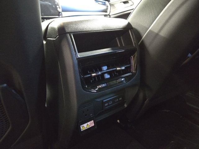 2027 Jeep Grand Cherokee Laredo Altitude