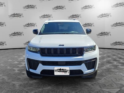 2027 Jeep Grand Cherokee Laredo Altitude