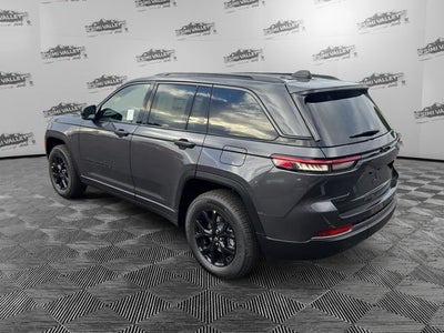 2026 Jeep Grand Cherokee Laredo Altitude