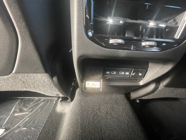 2027 Jeep Grand Cherokee Limited Reserve