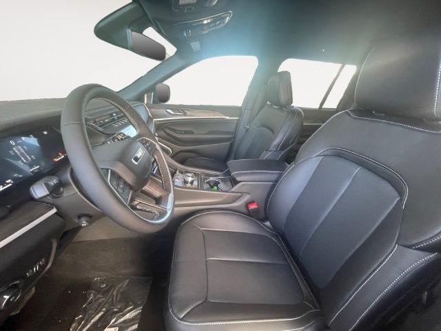 2027 Jeep Grand Cherokee Limited Reserve