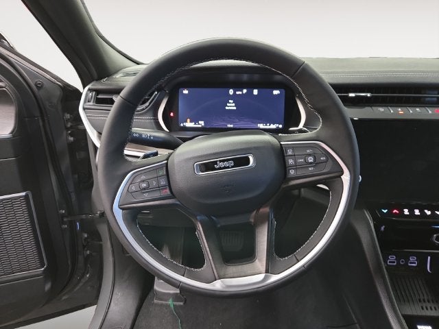 2027 Jeep Grand Cherokee Limited Reserve