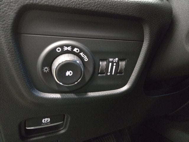 2027 Jeep Grand Cherokee Limited Reserve
