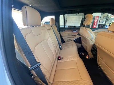 2027 Jeep Grand Cherokee Summit