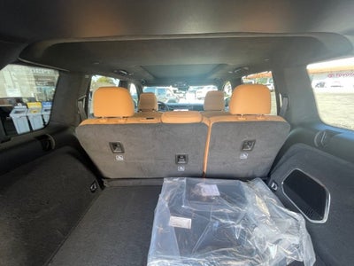 2027 Jeep Grand Cherokee Summit