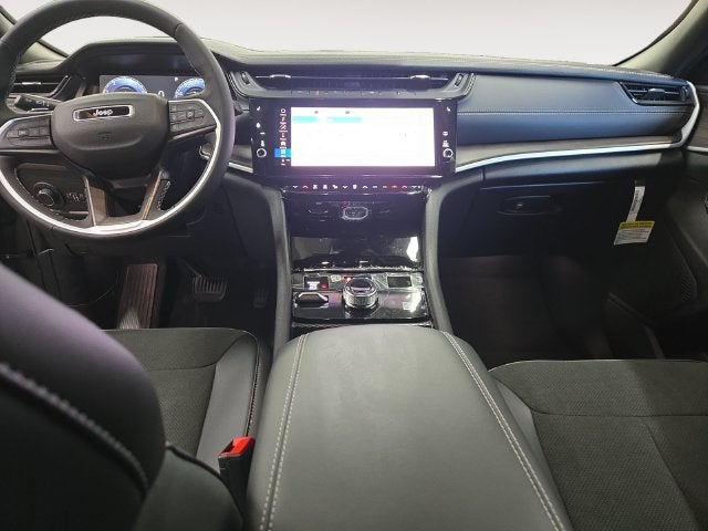 2027 Jeep Grand Cherokee L Laredo Altitude