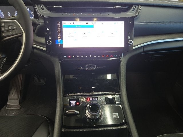 2027 Jeep Grand Cherokee L Laredo Altitude