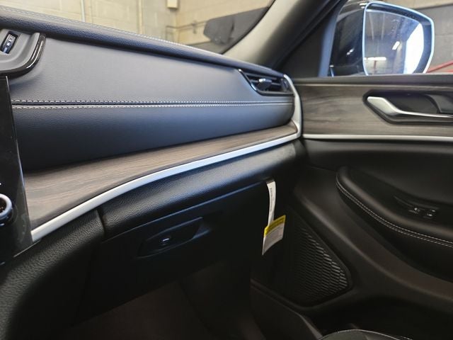 2026 Jeep Grand Cherokee L Altitude