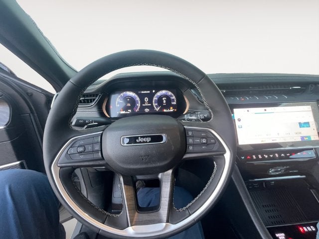 2027 Jeep Grand Cherokee L Limited Reserve