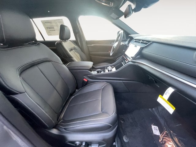 2027 Jeep Grand Cherokee L Limited Reserve