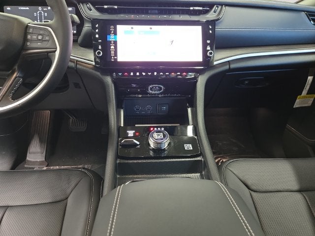 2027 Jeep Grand Cherokee L Limited Reserve