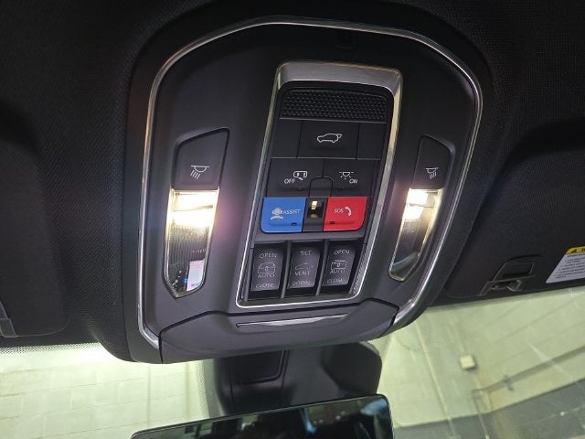 2027 Jeep Grand Cherokee L Limited Reserve