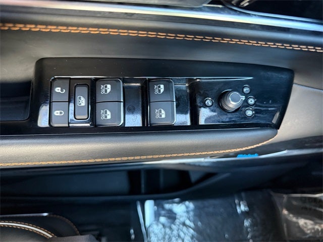 2023 Jeep Grand Wagoneer Series III