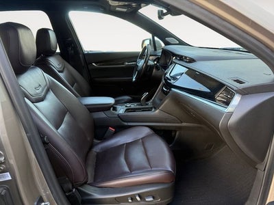 2022 Cadillac XT6 Premium Luxury