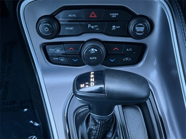 2022 Dodge Challenger SXT