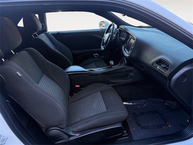 2022 Dodge Challenger SXT