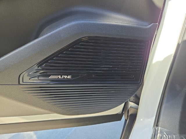 2027 Jeep Cherokee Overland