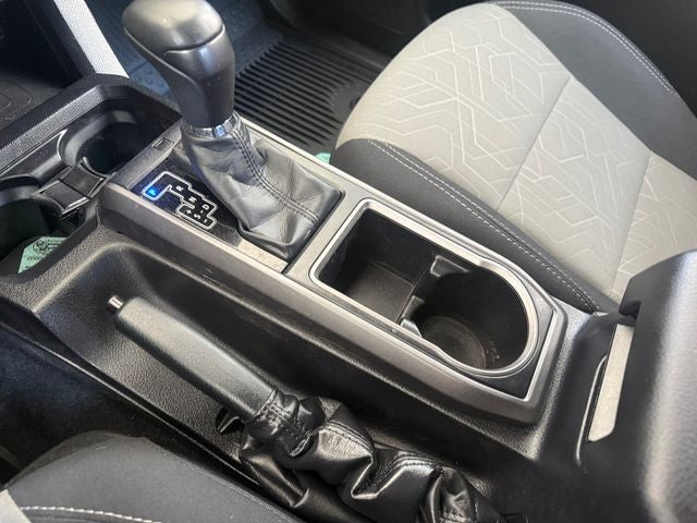 2022 Toyota Tacoma TRD Sport V6