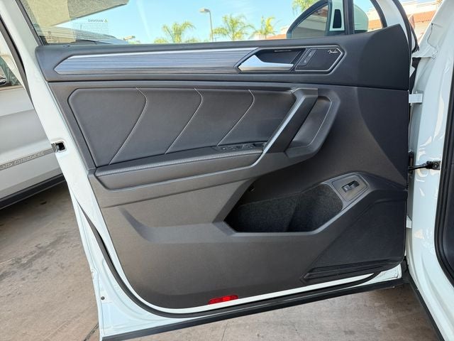 2023 Volkswagen Tiguan 2.0T SEL R-Line